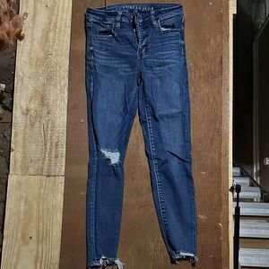 American Eagle Outfitters Women's high waisted Dark Blue Skinny Jeans